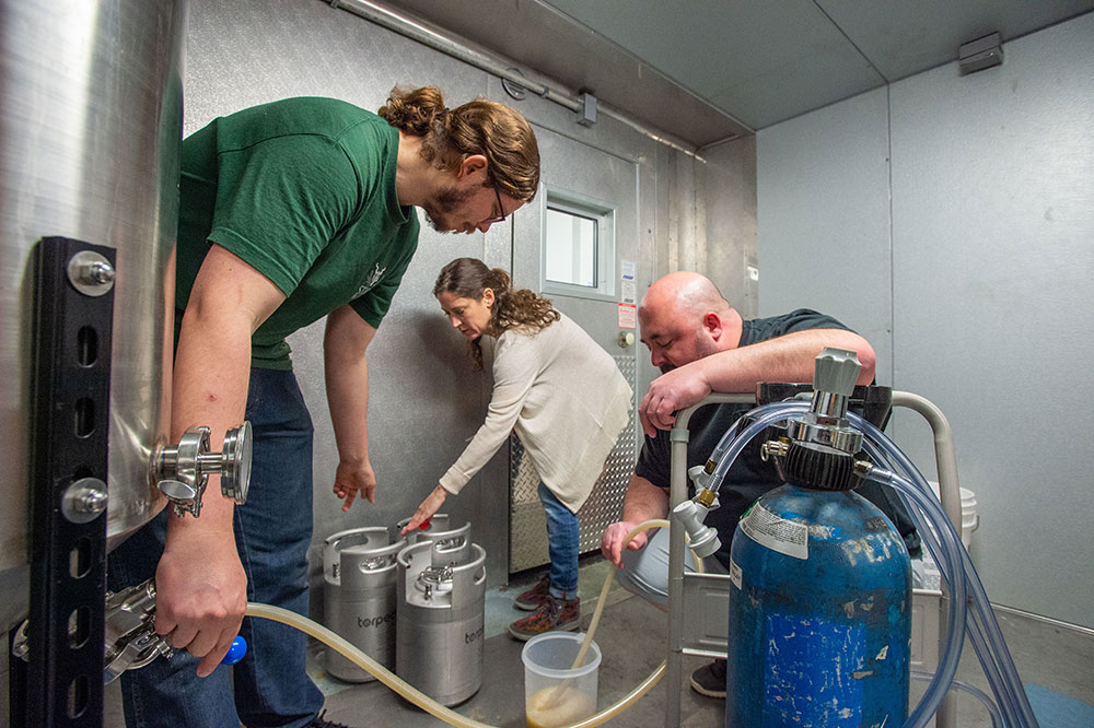 SIU Fermentation Science Students get their first look at the beer the made.