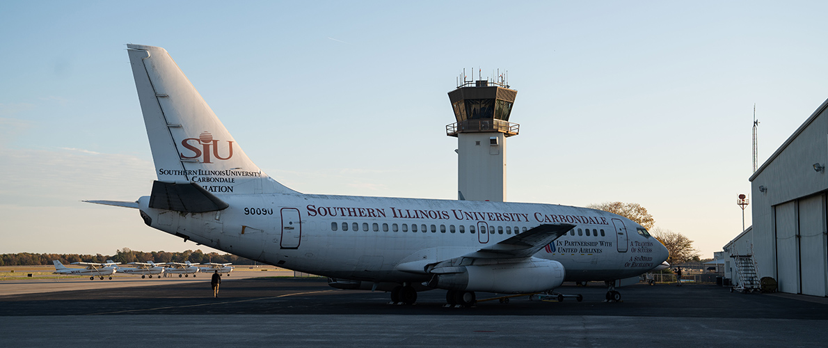 SIU Aviation Management take over the Control tower at Southern Illinois Airport