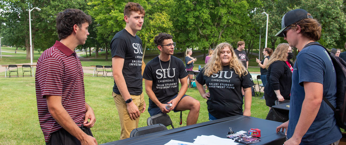 SIU Saluki Student Investment Fund Students talk with potential members