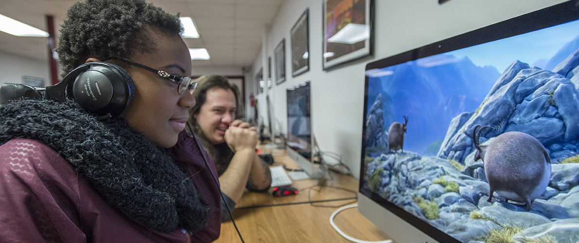 SIU Mass Communications students working in digital lab