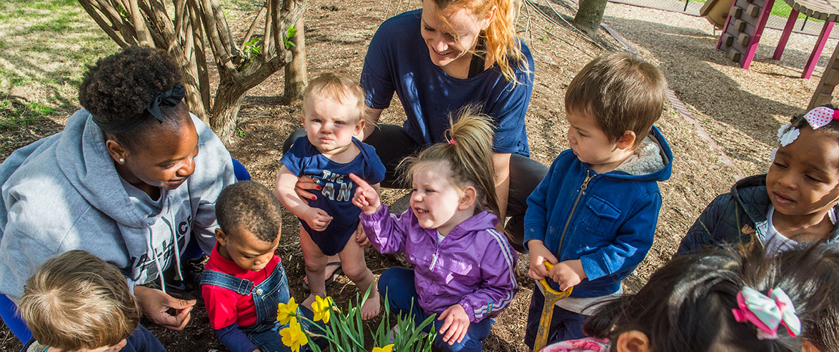 SIU Child and Family Services Students work with students in the child development lab