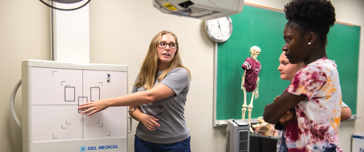 students in imaging lab