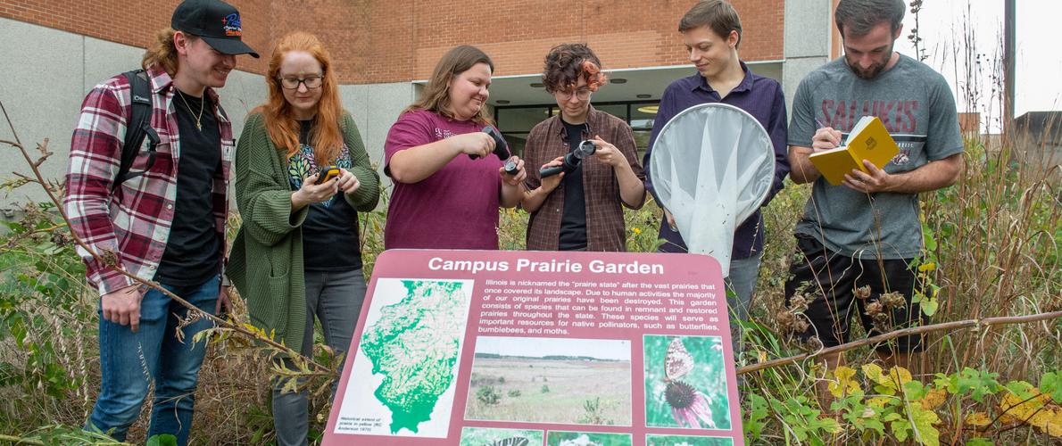 SIU Plant Biology Students in the Campus Garden